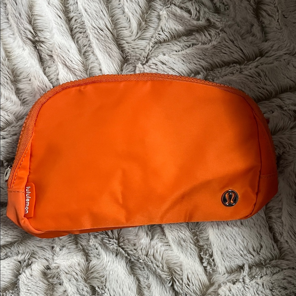 Lululemon belt bag